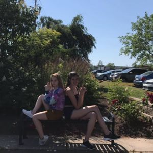 Meet your Posher, Mae